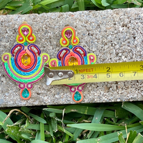 Boho Earrings Bright Festive Pierced NWOT - Picture 6 of 6